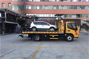 扎兰屯汽车紧急补胎换胎救援